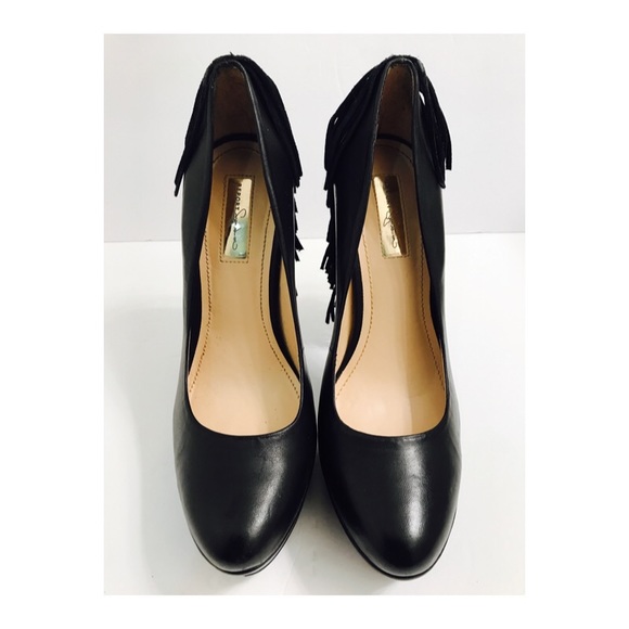 Report Signature Pumps - Picture 4 of 8